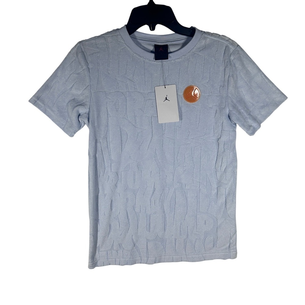 Jordan Boys T Shirt Gray Textured Logo Short Sleeve Kids Size Medium NEW